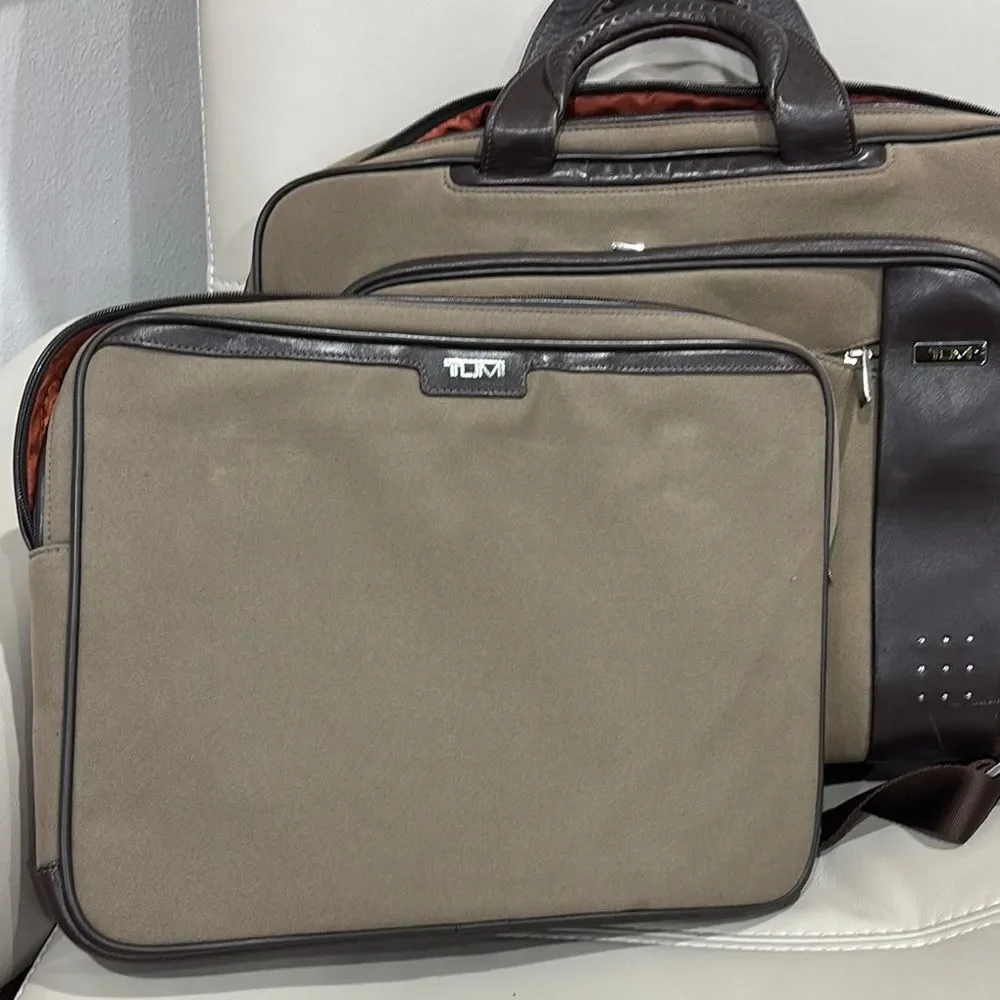 Tumi LXT rare Green and Brown Men's Bag